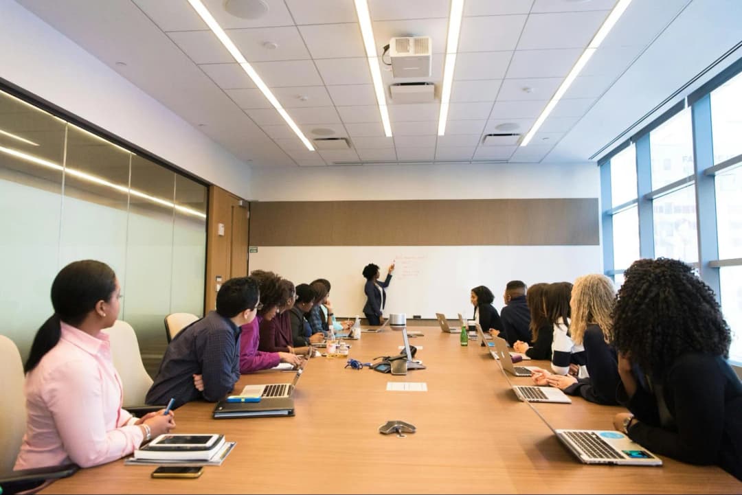 How Do You Communicate Complex Financial Information to Non-Financial Audiences?