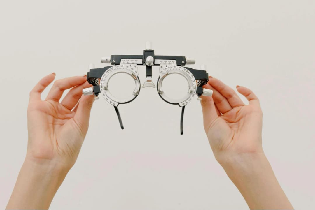 How Does Collaboration With Healthcare Professionals Enhance Optometric Services?