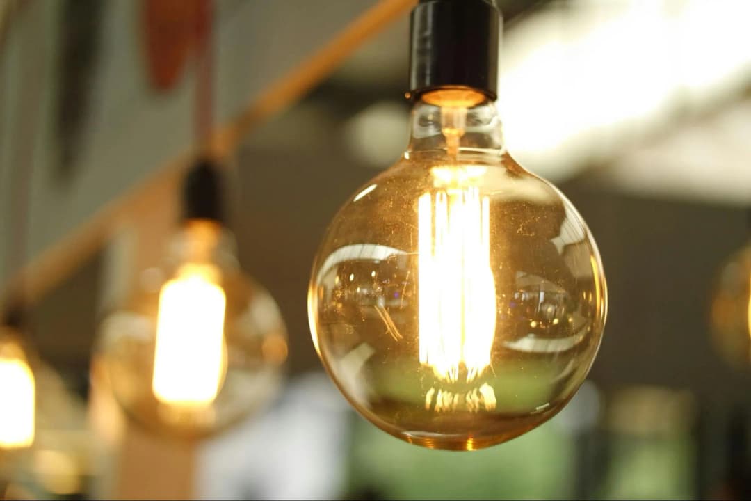 What Advice Can Electricians Offer for Client Communication On Complex Issues?