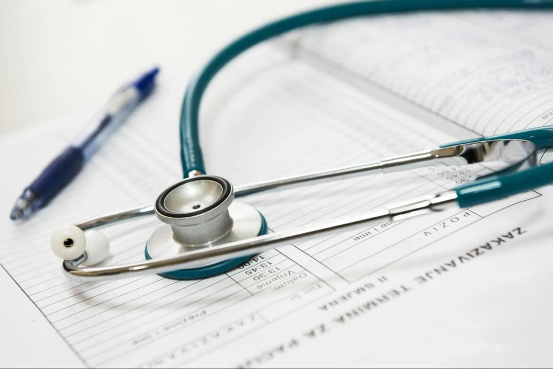 Finding Reliable Healthcare Information: Challenges and Advice