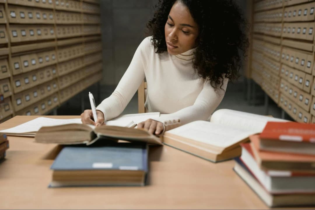 7 Tips for Crafting Clear and Concise Thesis Statements