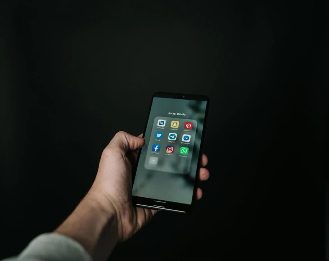 How Businesses Used Social Media Listening to Their Advantage: 18 Real Stories