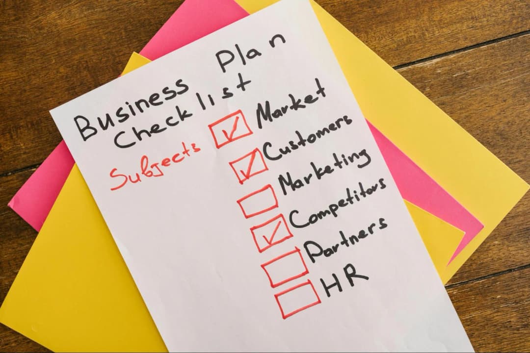 17 Challenges and Solutions for Finding New Customers: Expert Tips