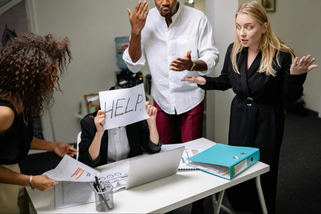 18 Tips for Navigating Office Politics from Seasoned Professionals