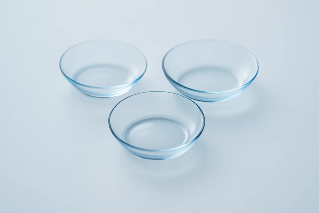 3 Factors for Choosing Daily, Weekly, Or Monthly Contact Lenses