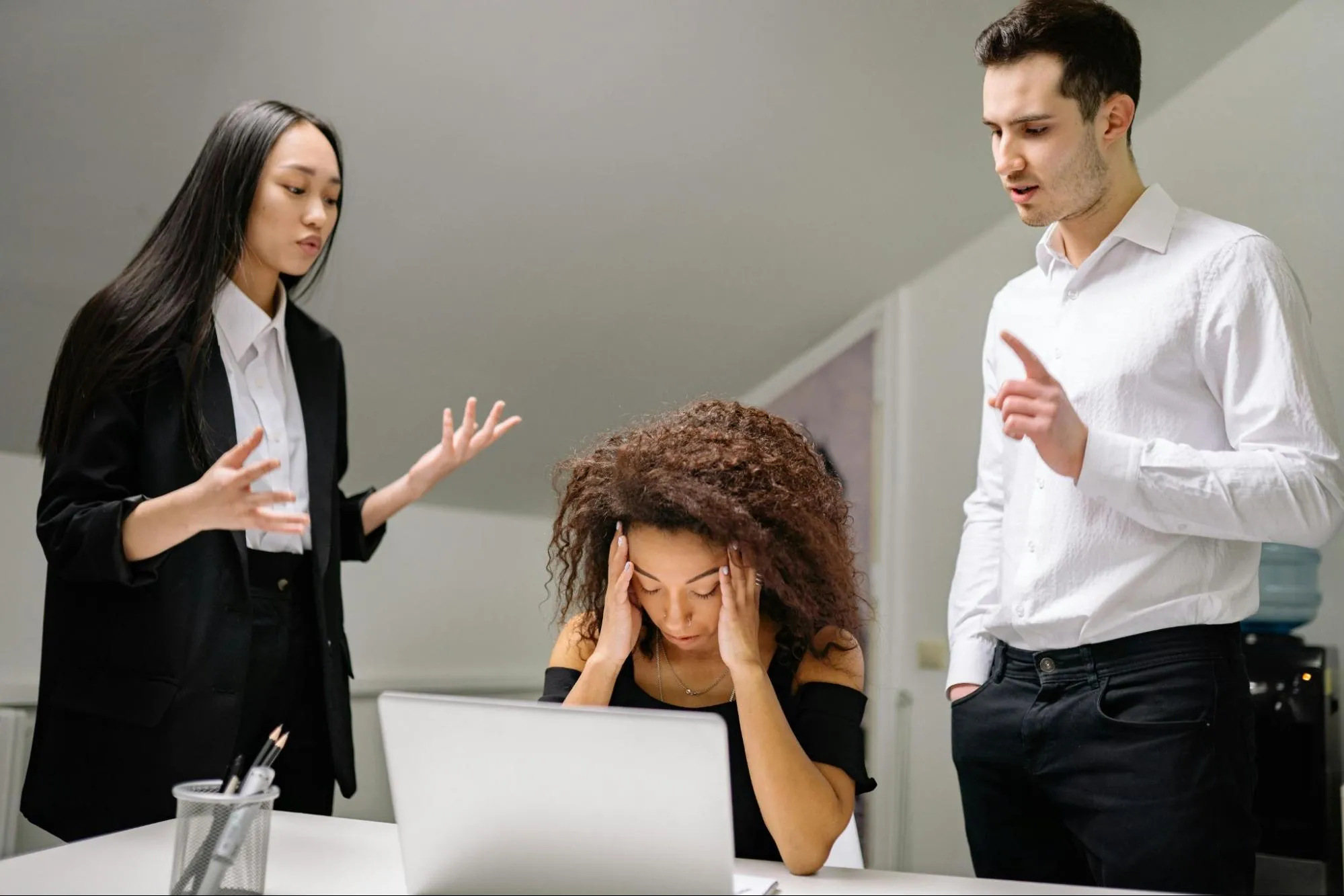How to Handle When a High-Performing Employee is Negatively Impacting Company Culture - Beni.fit