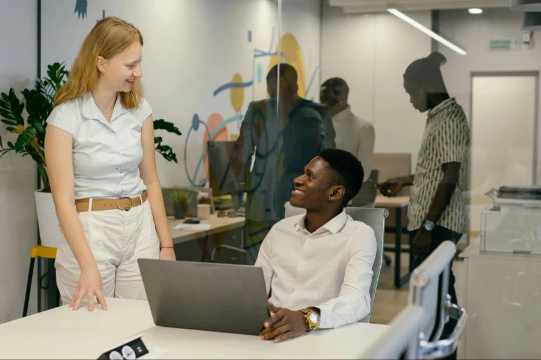 How to Balance Autonomy and Guidance When Leading Marketing Teams