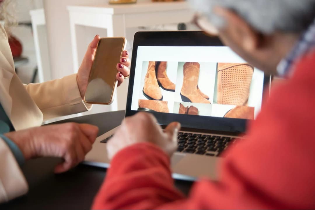 7 E-Commerce Leaders On Using AI for Personalized Marketing